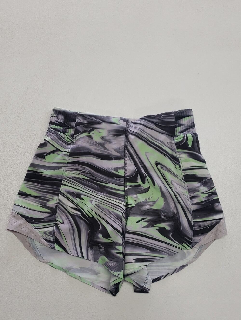 Lululemon Hotty Hot High-Rise Short 4" *Special Edition* Women’s 2 Activewear
